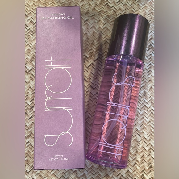 Surratt Skincare - Picture 5 of 6